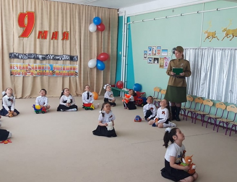 "У ВОЙНЫ НЕ ДЕТСКОЕ ЛИЦО"