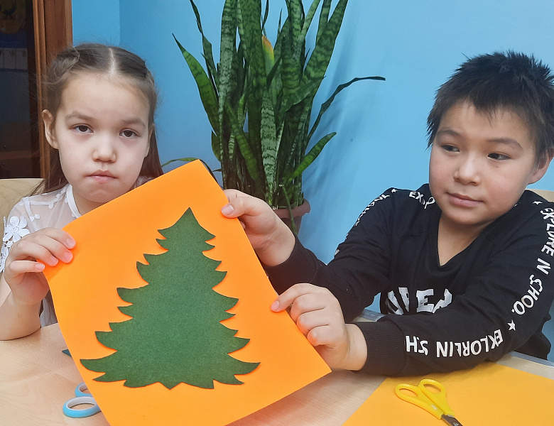 ЕЛОЧКА ДЛЯ ГЕРОЯ