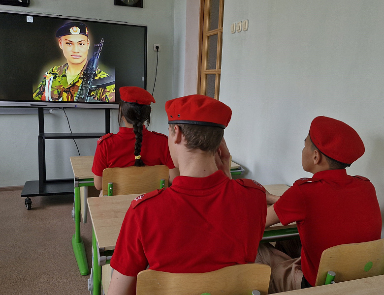 Герои современной России