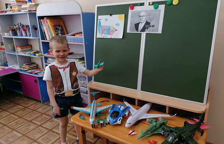 «САМОЛЕТ ПОСТРОИМ САМИ!»