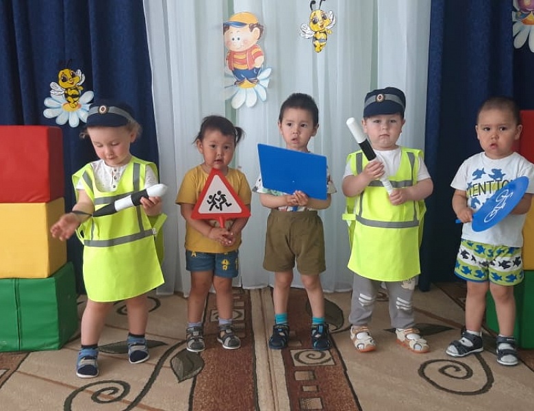 Правила дорожные знать нам всем положено!