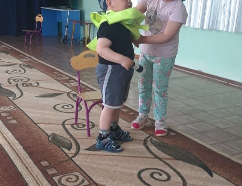 Правила дорожные знать нам всем положено!
