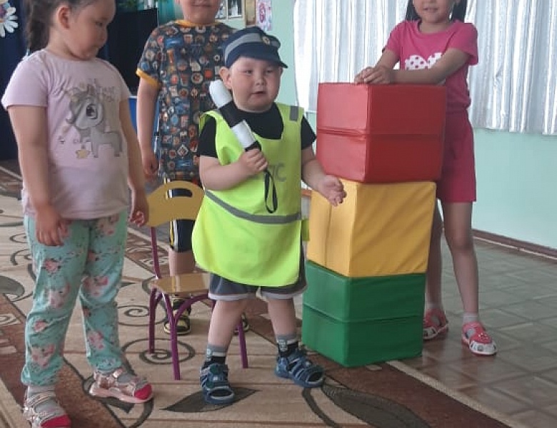 Правила дорожные знать нам всем положено!