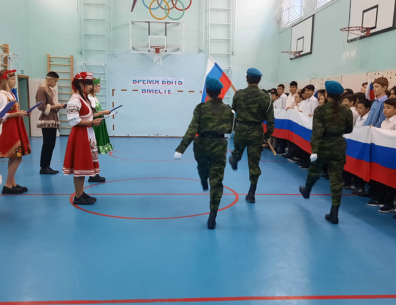 ВРЕМЯ БЫТЬ ВМЕСТЕ, ДРУЗЬЯ