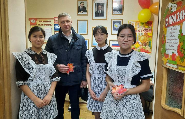 УТРО ПРАЗДНИЧНОГО ДНЯ