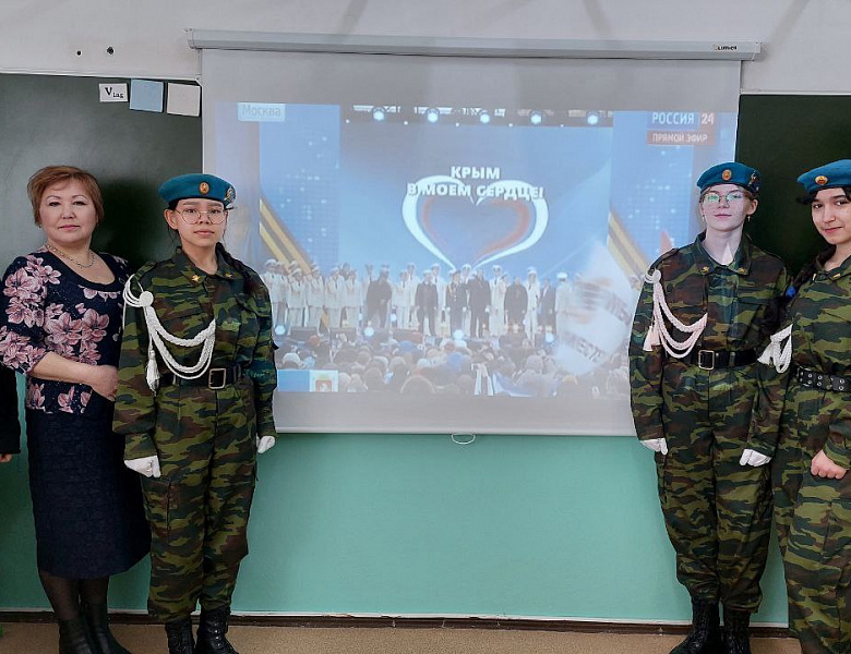 КРЫМ И СЕВАСТОПОЛЬ: 10 ЛЕТ В РОДНОЙ ГАВАНИ