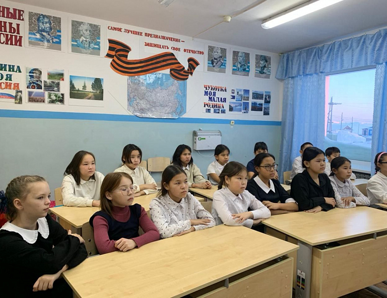 "СЛУШАЙ, СТРАНА, ГОВОРИТ ЛЕНИНГРАД!"