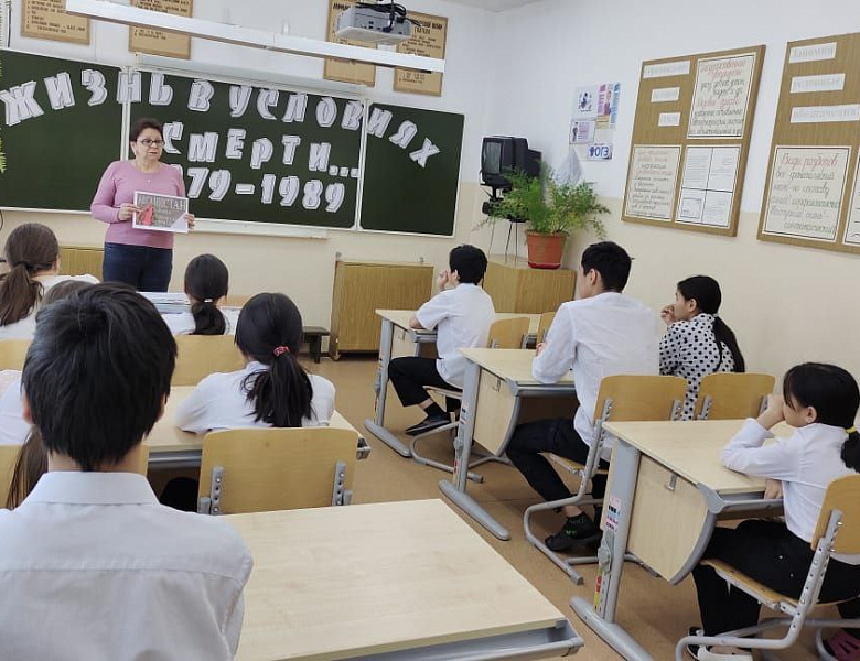 ЖИЗНЬ СРЕДИ СМЕРТИ