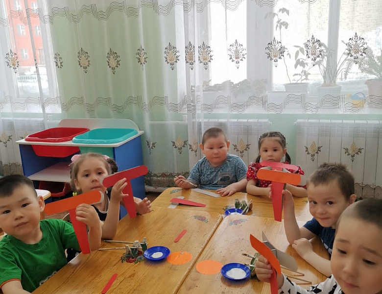«САМОЛЕТ ПОСТРОИМ САМИ!»