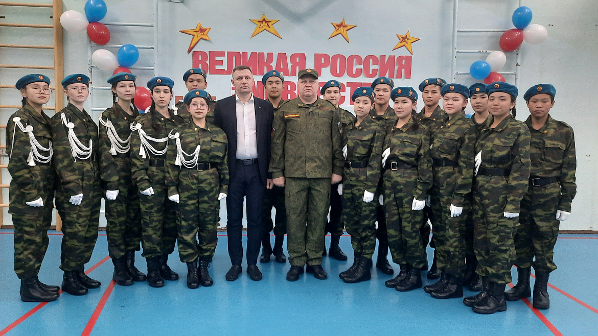 ПОСВЯЩЕНИЕ В ЮНАРМЕЙЦЫ